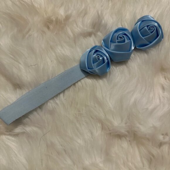 Bundle (4) of Various Flower Trios on FOE elastic headband - Picture 5 of 5